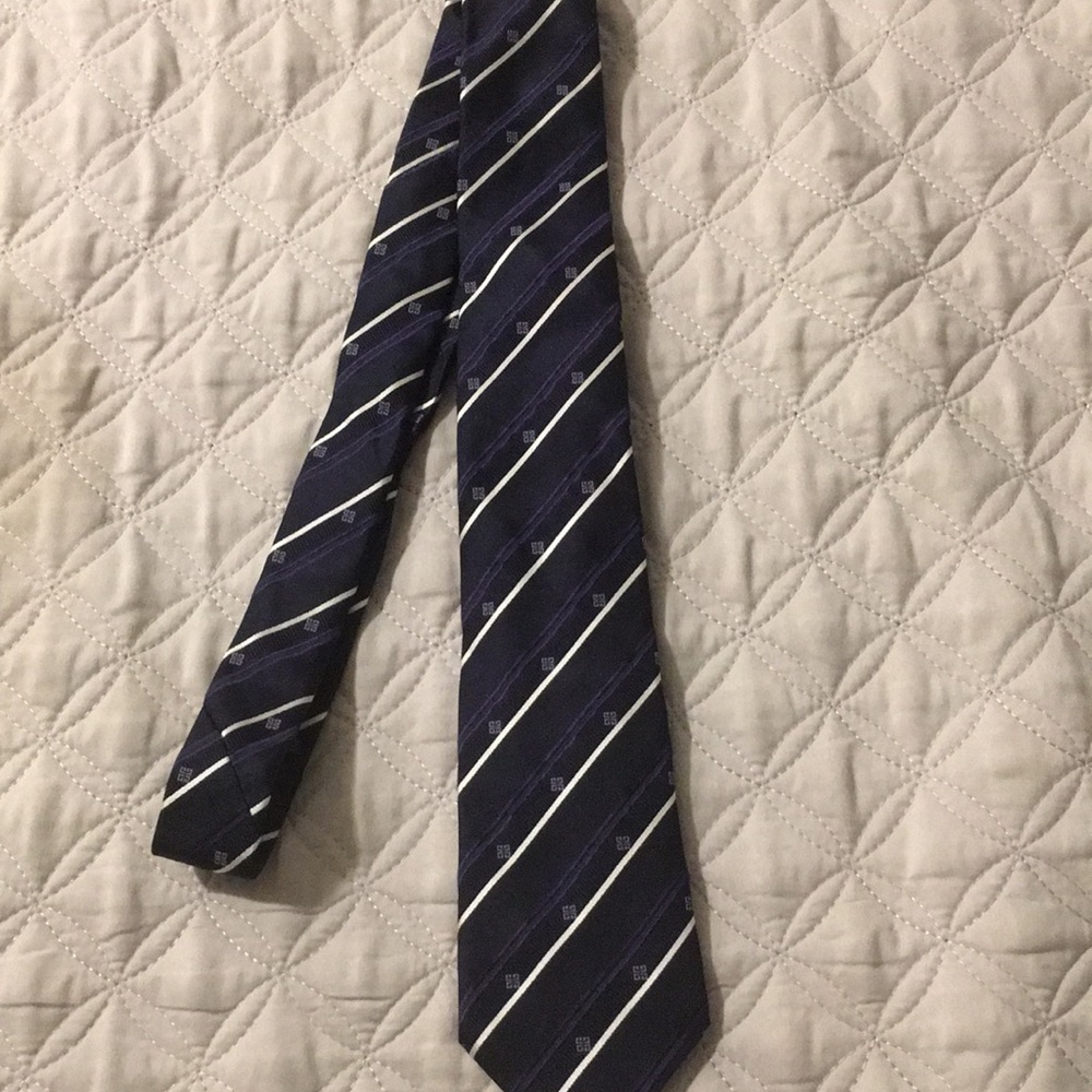 Givenchy tie
